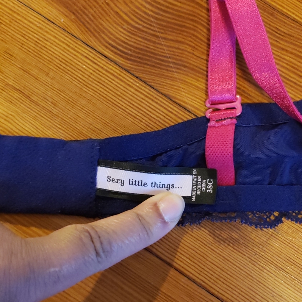 Victoria secret pink and blue bra - Picture 4 of 4